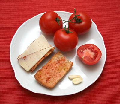 Tranche de pain à la tomate